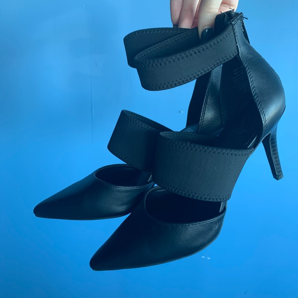 Vera Wang Strappy Heels